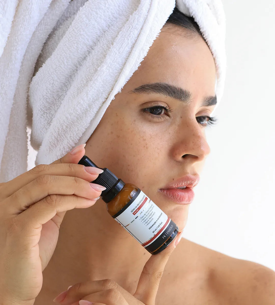 Sérum Facial com Nano Ácido Hialurônico e Colágeno FK | ESSENCE